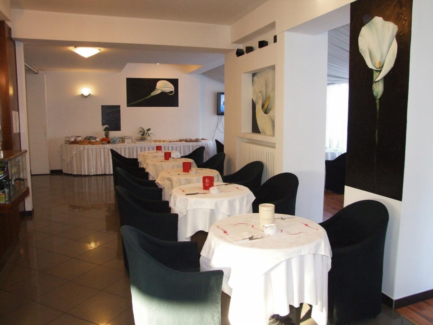 Hotel Mediterraneo بيزارو المظهر الخارجي الصورة