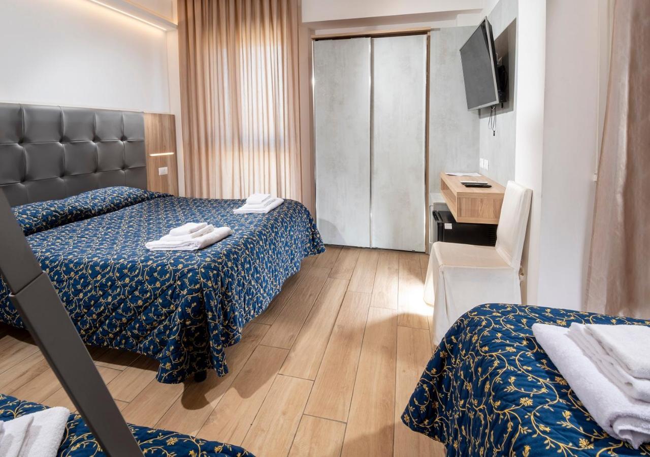 Hotel Mediterraneo بيزارو المظهر الخارجي الصورة